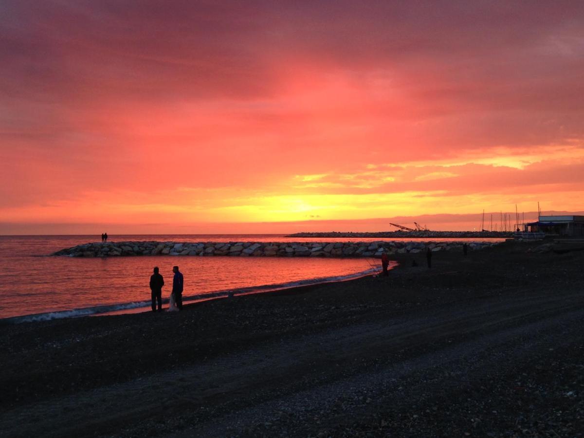 Affittacamere A Due Passi Dal Mare Marina di Cecina Exteriör bild