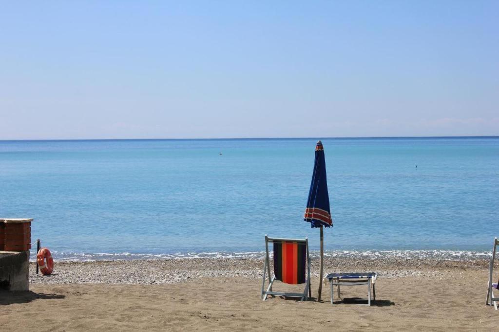Affittacamere A Due Passi Dal Mare Marina di Cecina Exteriör bild